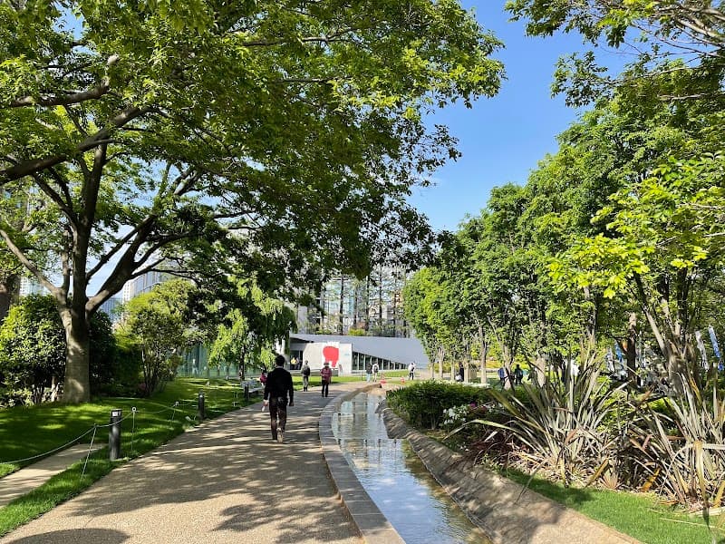 GREEN DOG & CAT アニマルクリニック 東京ミッドタウン店 (旧名: GREENDOG東京ミッドタウンクリニック)